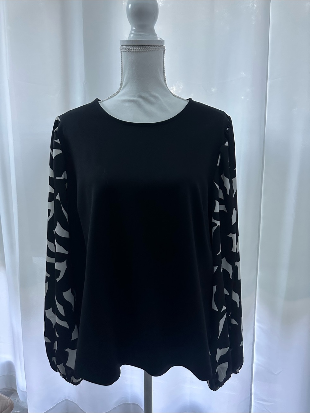 Nine West Black Dress-Style Top with Black & White Printed Sleeves